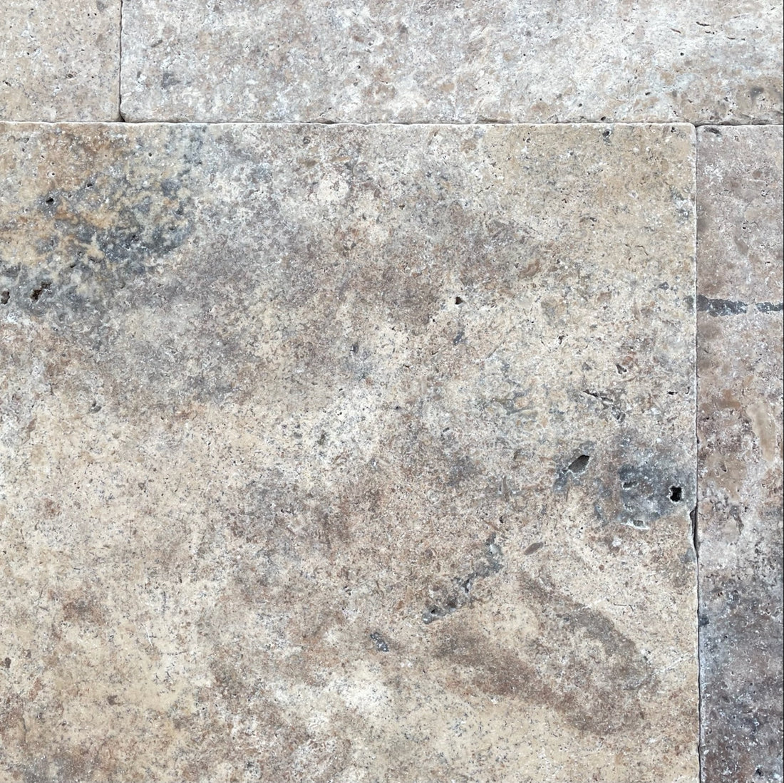 Terrassenpflaster planen: Unterbau, Steinauswahl & Kosten je m²