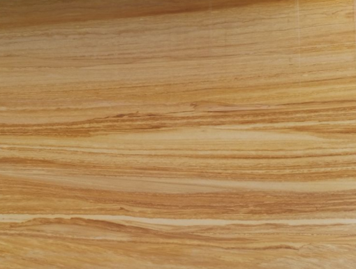 Natürliche Sandstein-Fliesen von Naturstein Tilmes für warme Boden- und Wandgestaltung.