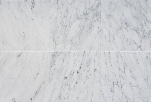 Naturstein Tilmes – Bianco Carrara C Marmor: Edle Fliesen & Naturstein mit feiner grauer Maserung. Ideal für luxuriöse Innenräume. Jetzt Angebot anfragen!

