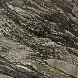 Black Sansalus Granit – Hochwertiger Naturstein mit schwarz-grauer Maserung und dynamischer Struktur, ideal für moderne Innen- und Außenbereiche.






