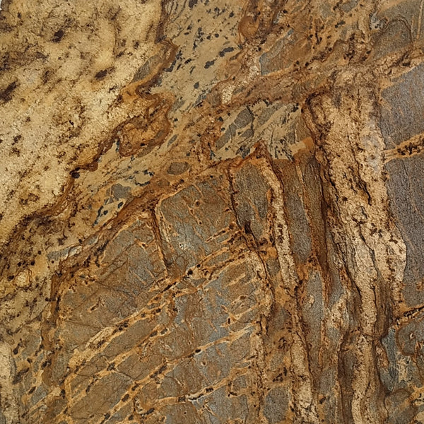Lapidus Granit – Hochwertiger Naturstein mit markanter Maserung, ideal für moderne Innen- und Außenbereiche.

