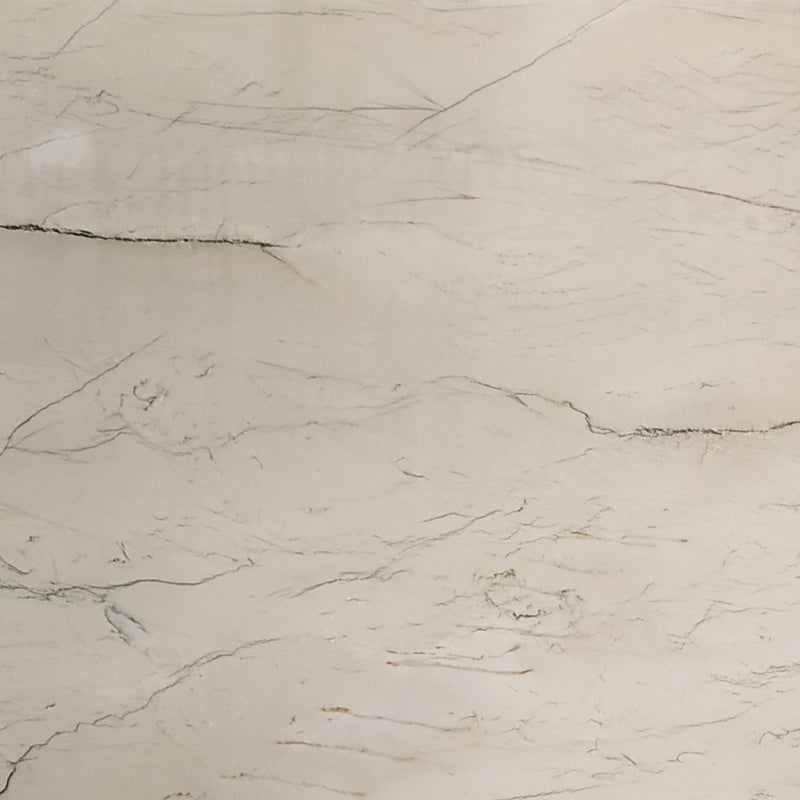 Mont Blanc Quarzit – Hochwertiger Naturstein mit einzigartiger Maserung, perfekt für luxuriöse Innenraumgestaltung.

