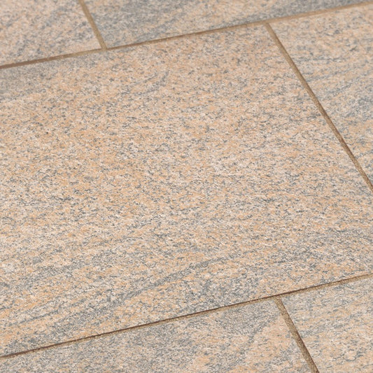 Naturstein Tilmes – Keramikplatte Gneysi: Rutschfeste Feinsteinzeugplatte in Rötlich mit Naturkante, pflegeleicht und langlebig, ideal für Innen- und Außenflächen.