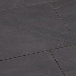 „Naturstein Tilmes – Keramikplatte Slate Grey: Rutschfeste Feinsteinzeugplatte in Grau-Anthrazit, rektifiziert und pflegeleicht, ideal für Innen- und Außenflächen.“

